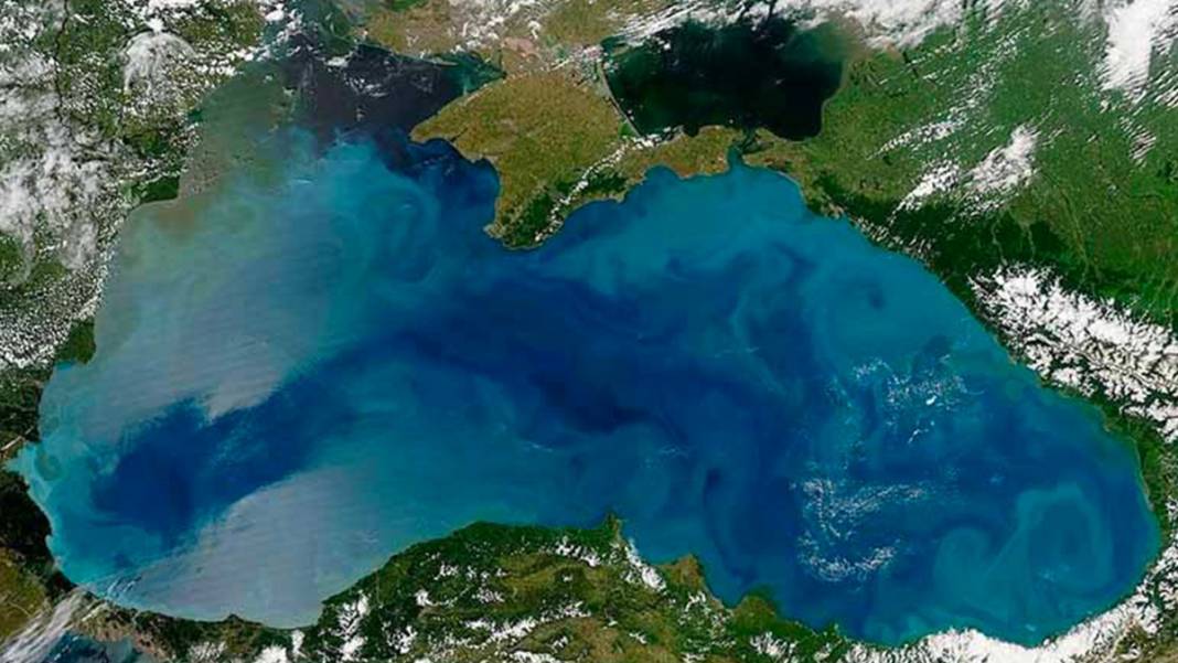 Değişim uydu fotoğraflarında: Suyu ısınan Karadeniz alarm veriyor 9